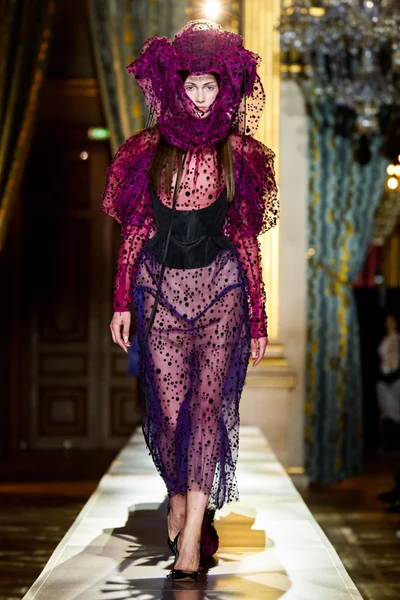 Look 2